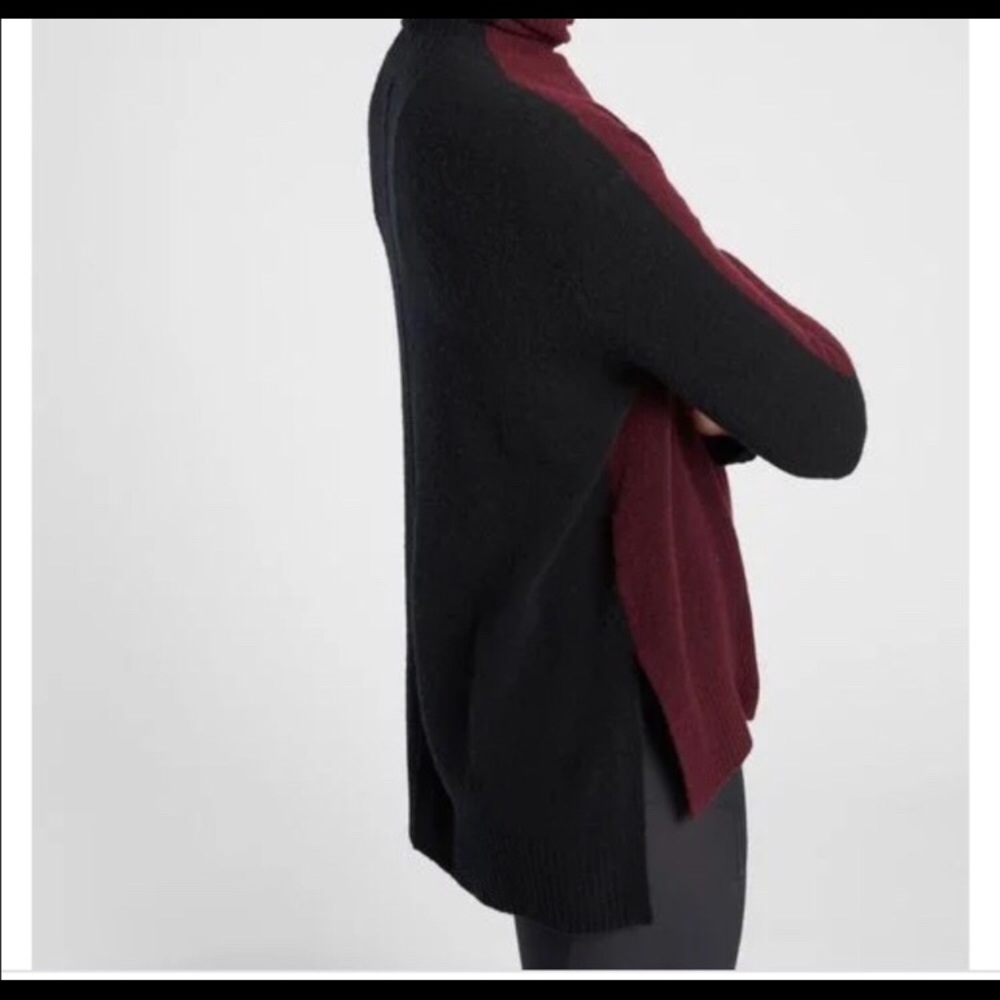 Colorblock transit turtleneck sweater Athleta